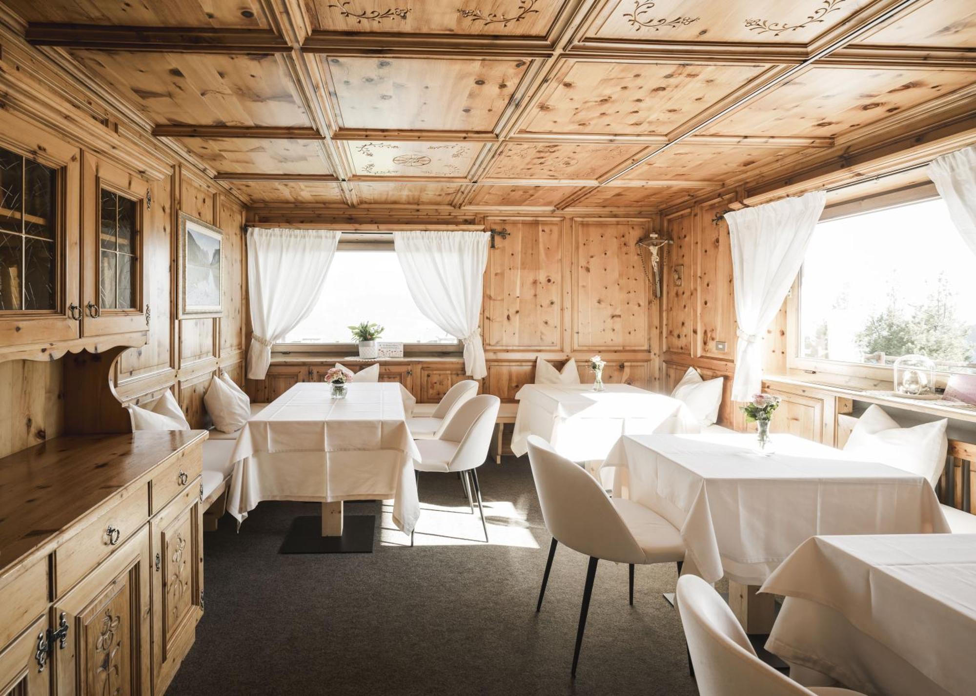 Boutique Pension Erlacher - Adults Only Villandro Eksteriør bilde