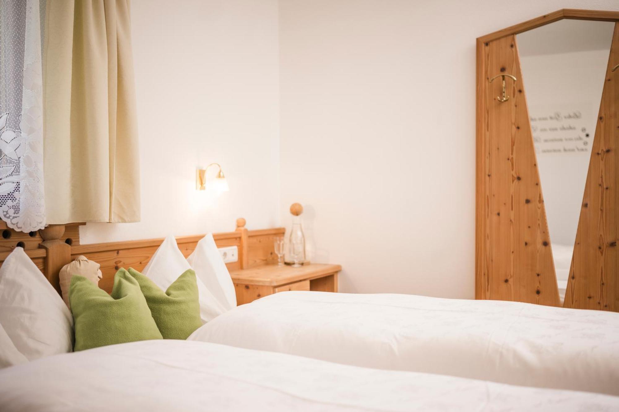 Boutique Pension Erlacher - Adults Only Villandro Eksteriør bilde