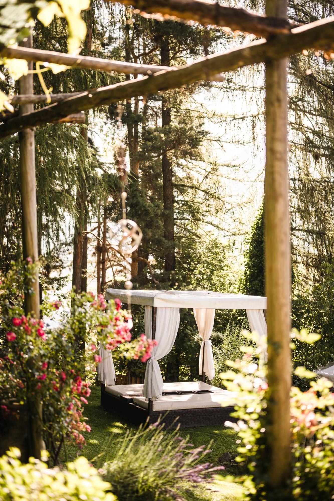 Boutique Pension Erlacher - Adults Only Villandro Eksteriør bilde